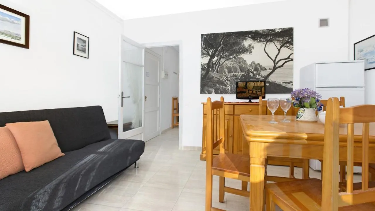 Geranis 1 Apartment Llafranc